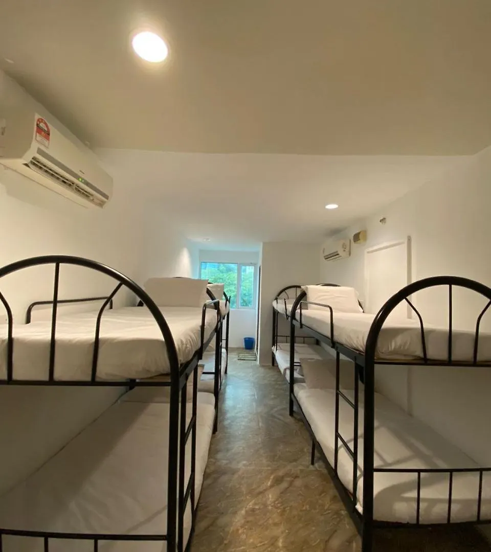 H2 Worldpackers , The Social Hotel Kota Kinabalu 0*,