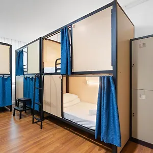 Amethyst Dorm Klcc Hostel Kuala Lumpur