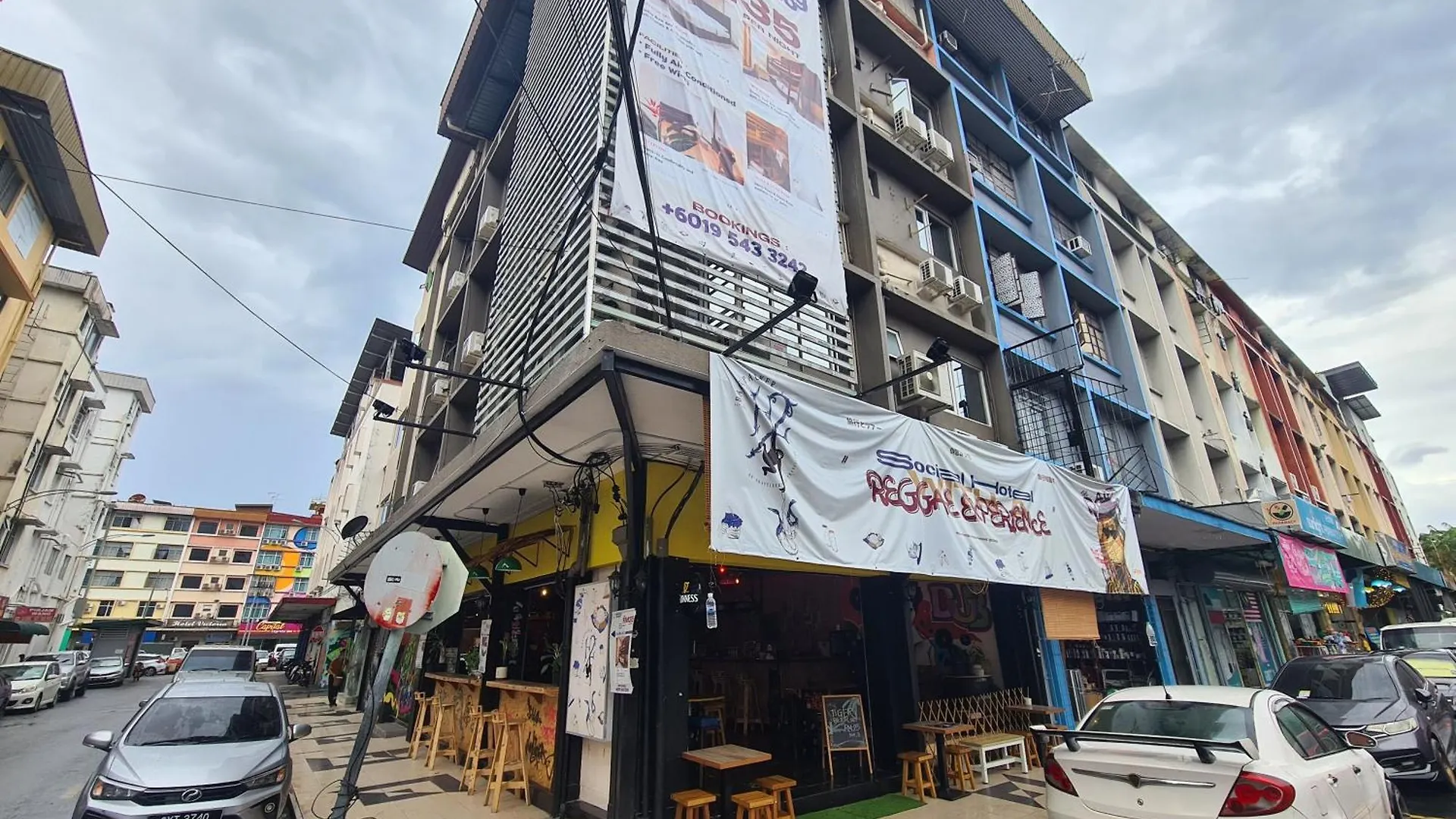 ホステル H2 Worldpackers , The Social Hotel コタキナバル