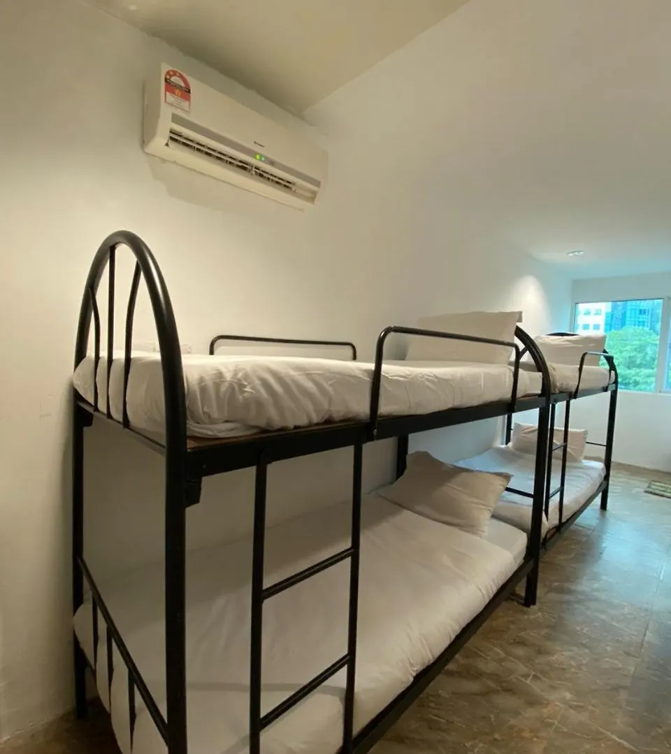 ホステル H2 Worldpackers , The Social Hotel コタキナバル